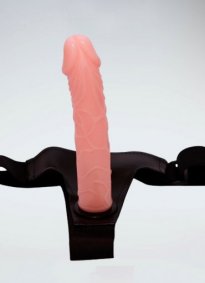 Ten Renginde Hassas Tenli Fantasy Belden Bağlamalı Penis